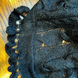 Free People so so soft black deep v neck cable knit swing sweater w/ ruffle